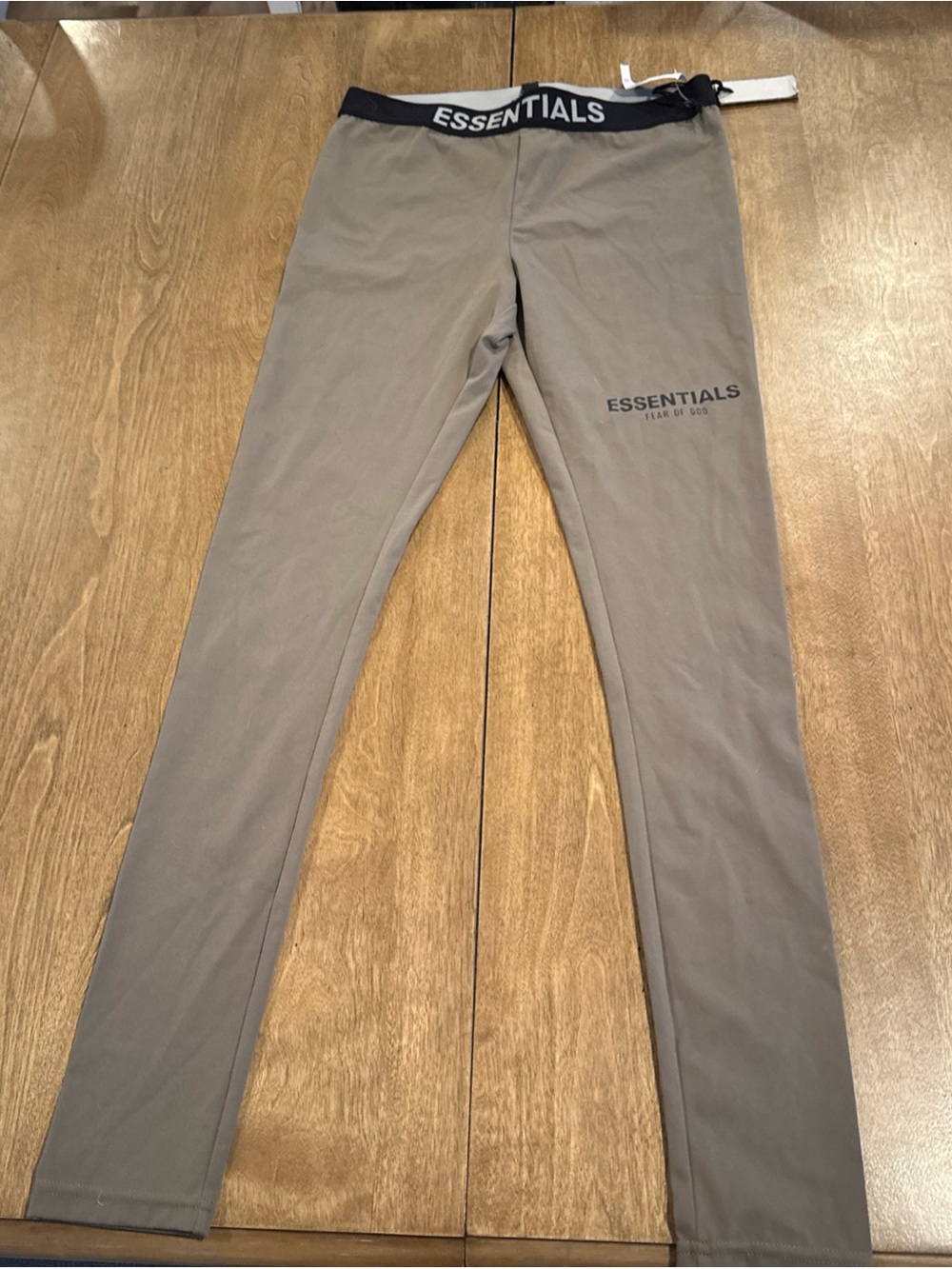 ESSENTIALS Fear of God black logo band leggings size Xs NWT